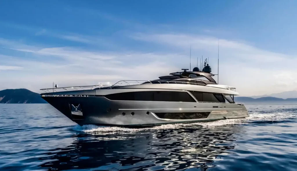 FIGURATI Luxury Charter Yacht by Riva Charteryachtsfinder.com