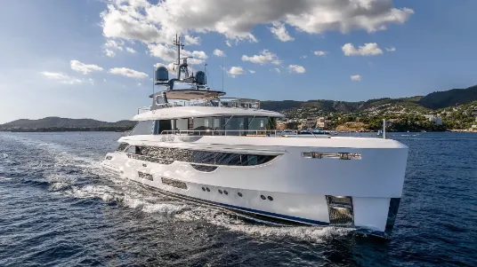 ALPHA WAVES Luxury Charter Yacht by Benetti Charteryachtsfinder.com