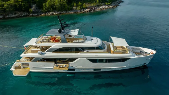 ANDIAMO Luxury Charter Yacht by Sanlorenzo Charteryachtsfinder.com