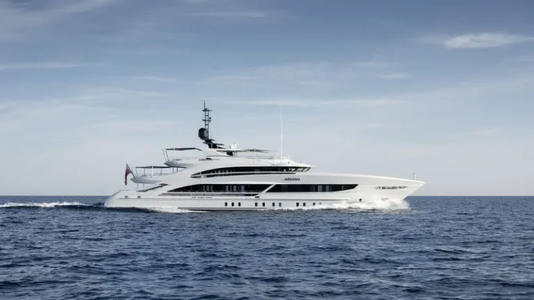 ARKADIA Luxury Charter Yacht by Heesen Charteryachtsfinder.com