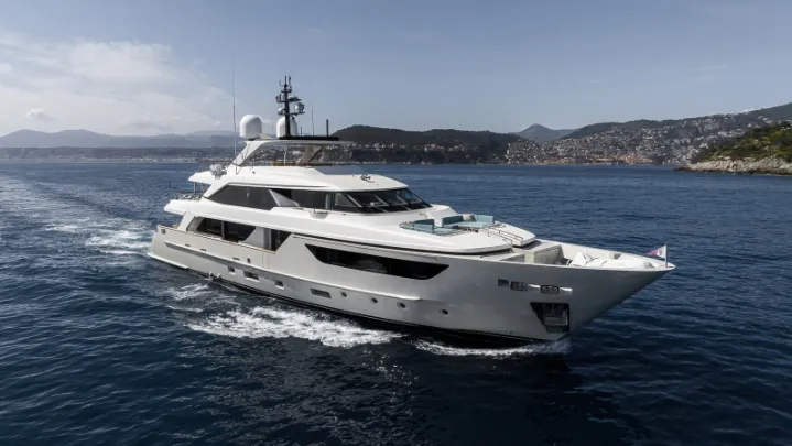 PREMURA Luxury Charter Yacht by Sanlorenzo Charteryachtsfinder.com