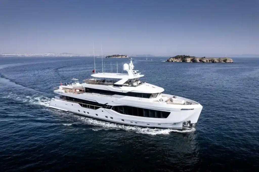 ROCKIT Luxury Charter Yacht by Numarine